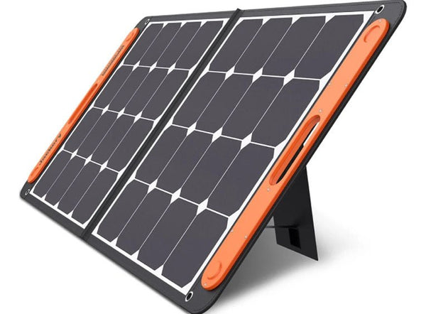 Can You Have it All? Uncover the Benefits of a Generator and Solar Panels!