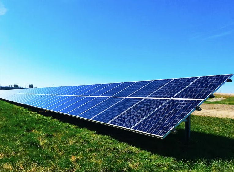 Can You Have Solar Panels and a Backup Generator? Find Out Now